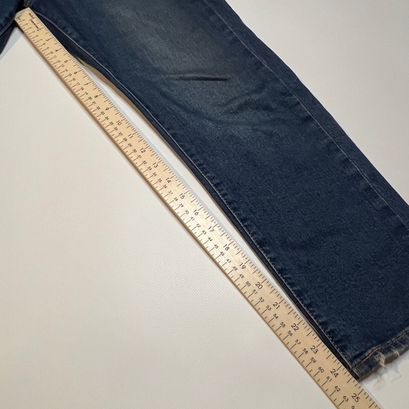 Levi's Wedgie Straight Leg Button Fly Blue Denim Jeans Women’s Size 29 - Picture 5 of 13